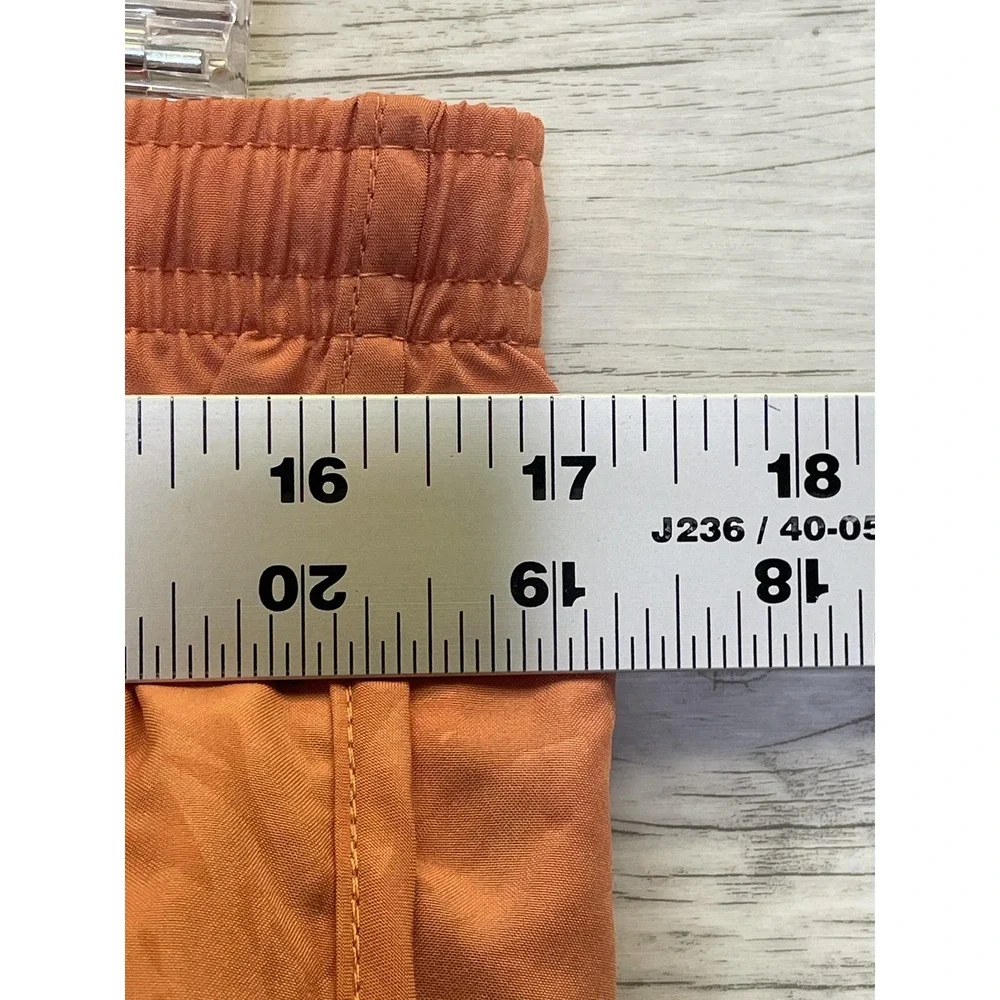 Nike Dri-FIT Running Shorts Womens Large Orange‎ Split Hem Lined Athletic Track